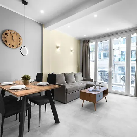 Penthouse Apartments, The Luxury דירה